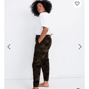 Madewell Griff Fatigue Pants in Camo